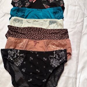 Colorful Set of Elomi Women’s Panties